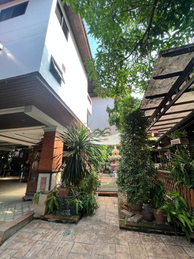 Pha Thai House Chiang Mai Exterior foto